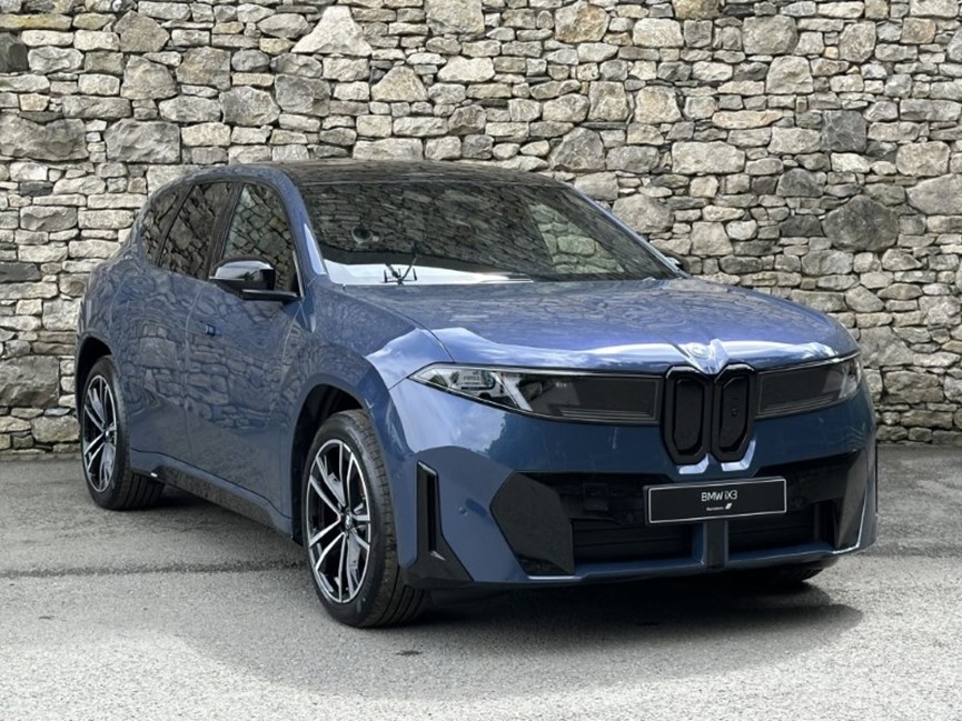 BMW iX3