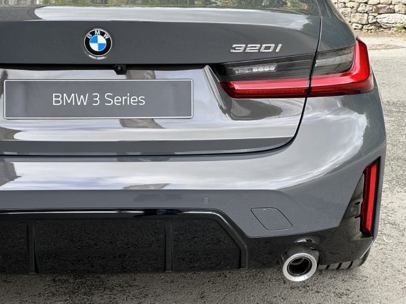  BMW 3 SERIES 320i M Sport 4dr Step Auto 5727651