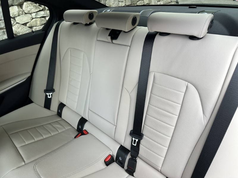  BMW 3 SERIES 320i M Sport 4dr Step Auto 5727676
