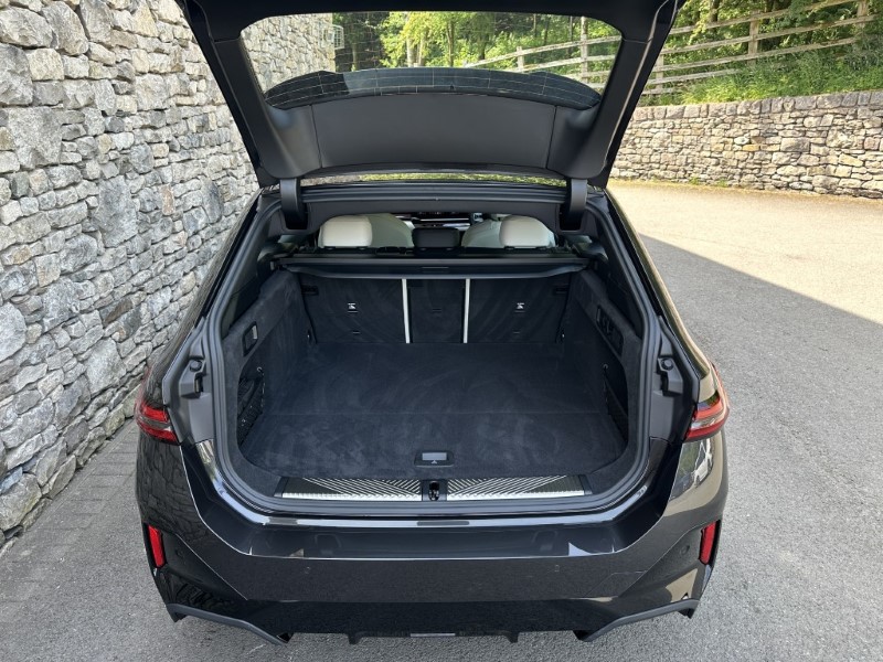  BMW I5 250kW eDrive40 M Sport Pro 84kWh 5dr Auto 5444519
