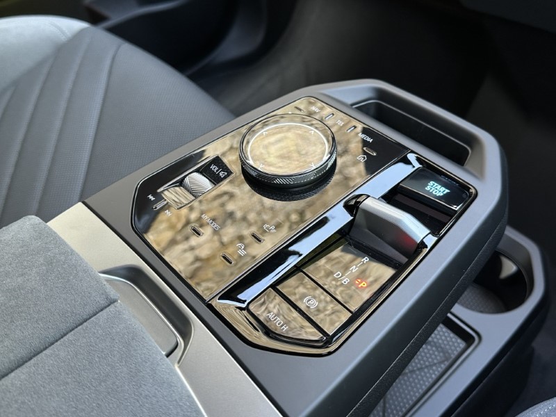  BMW iX 300kW xDrive45 M Sport 101kWh 5dr Auto 5368980