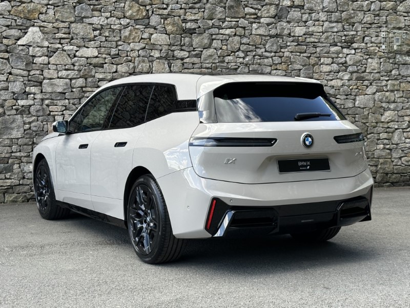  BMW iX 300kW xDrive45 M Sport 101kWh 5dr Auto