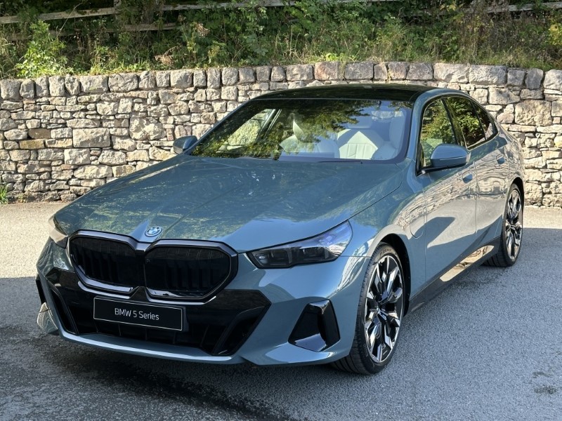 BMW 5 SERIES 530e M Sport 4dr Auto 5815136