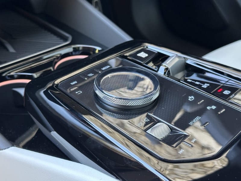  BMW 5 SERIES 530e M Sport 4dr Auto 5815117