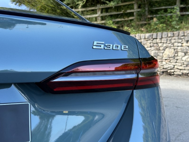  BMW 5 SERIES 530e M Sport 4dr Auto 5815080