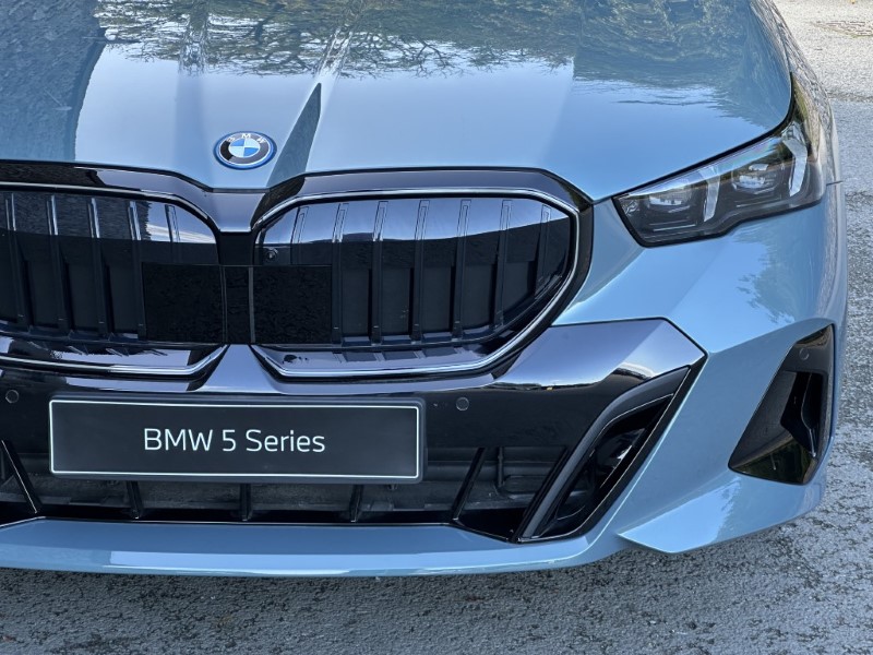  BMW 5 SERIES 530e M Sport 4dr Auto 5815104
