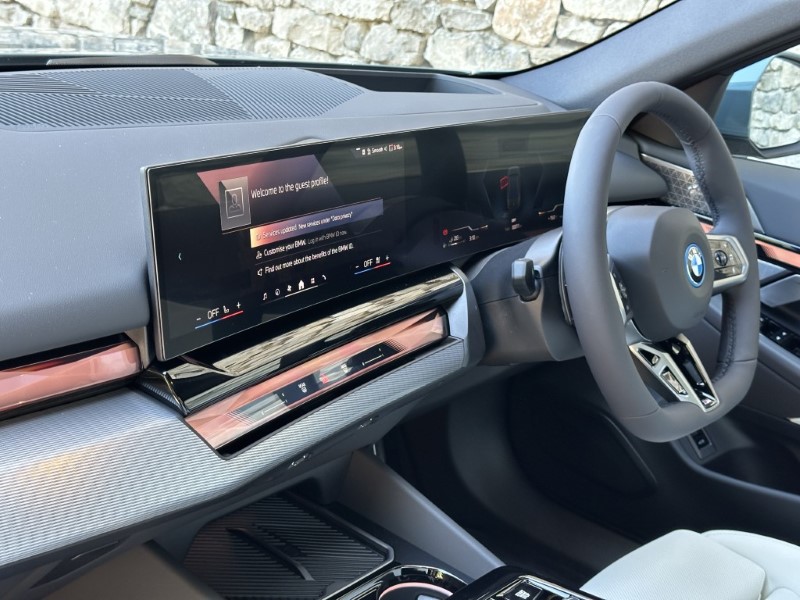  BMW 5 SERIES 530e M Sport 4dr Auto 5815112