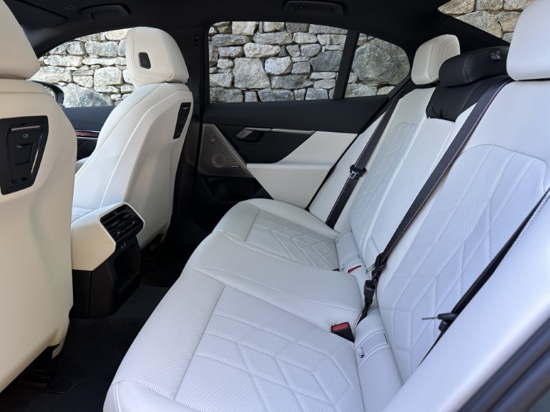 BMW 5 SERIES 530e M Sport 4dr Auto 5815107