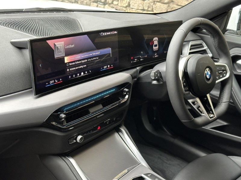  BMW 2 SERIES 220i M Sport Pro 2dr Step Auto 5929838