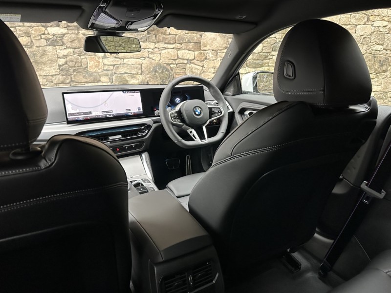  BMW 2 SERIES 220i M Sport Pro 2dr Step Auto 5929878