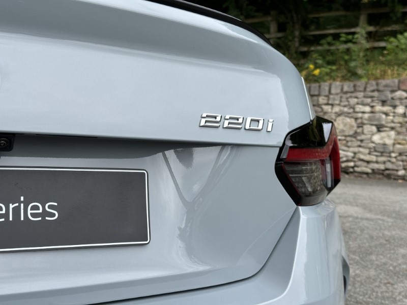  BMW 2 SERIES 220i M Sport 2dr Step Auto 5688174