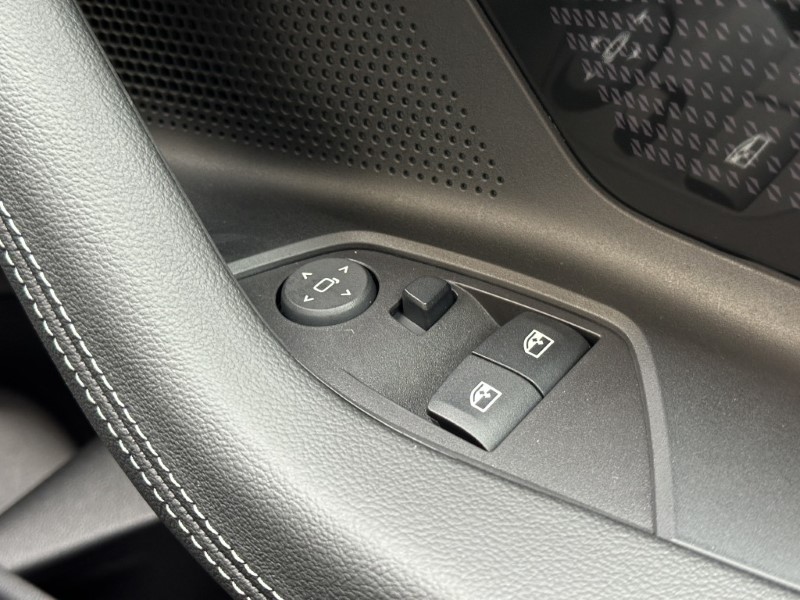  BMW 2 SERIES 220i M Sport 2dr Step Auto 5688187