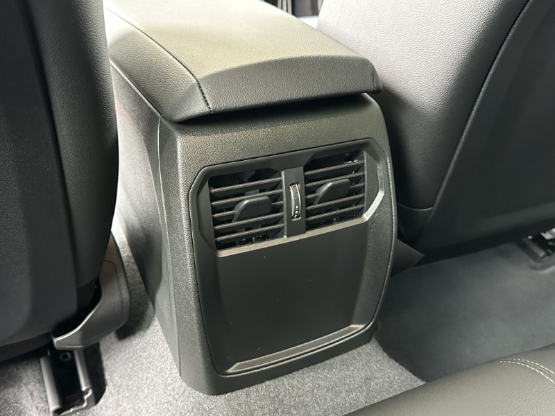  BMW 2 SERIES 220i M Sport 2dr Step Auto 5688218