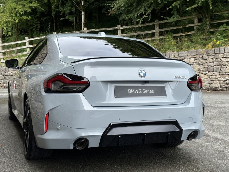  BMW 2 SERIES 220i M Sport 2dr Step Auto 5688171