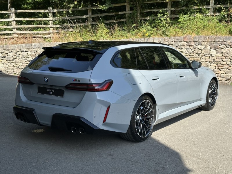  BMW M5 5dr DCT 5701357