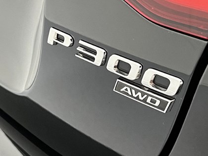 2022 (22) JAGUAR XE 2.0 P300 R-Dynamic HSE 4dr Auto AWD
