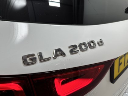 2021 (21) MERCEDES-BENZ GLA 200d AMG Line 5dr Auto