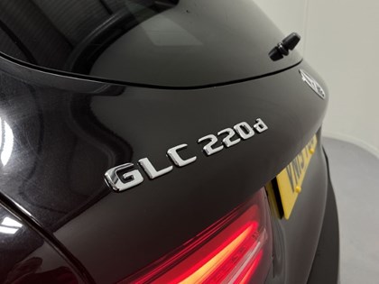 2019 (19) MERCEDES-BENZ GLC 220d 4Matic AMG Night Edition 5dr 9G-Tronic