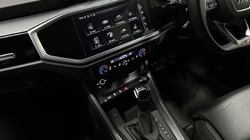 2022 (22) AUDI Q3 35 TFSI Black Edition 5dr S Tronic 2980406