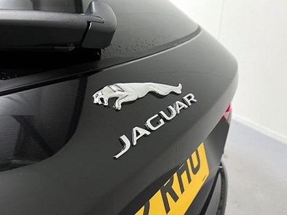 2022 (22) JAGUAR F-PACE 2.0 P400e S 5dr Auto AWD