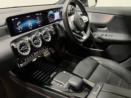 2021 (21) MERCEDES-BENZ CLA 250 AMG Line Premium 4dr Tip Auto