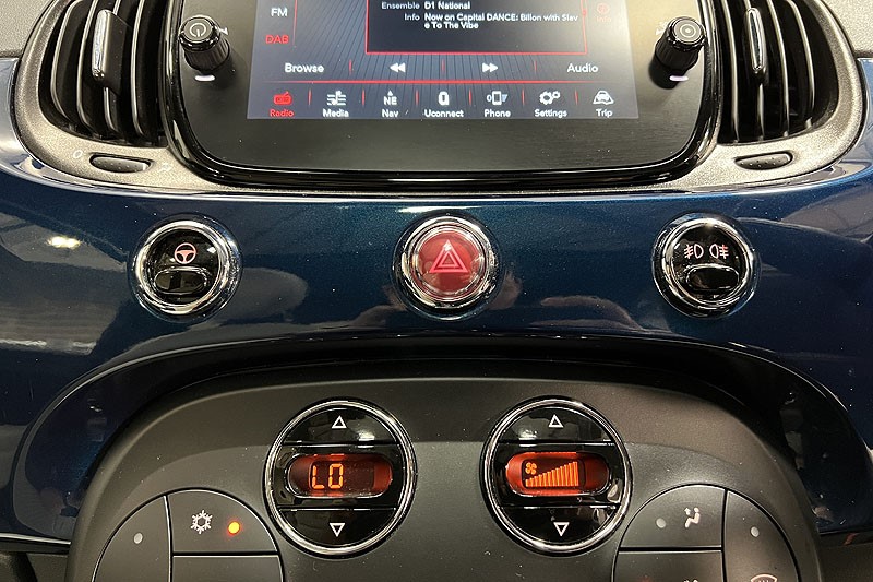 2022 (22) FIAT 500 1.0 Mild Hybrid Dolcevita Plus 3dr 3400095