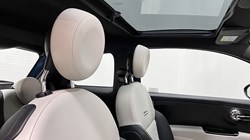 2022 (22) FIAT 500 1.0 Mild Hybrid Dolcevita Plus 3dr 3400085