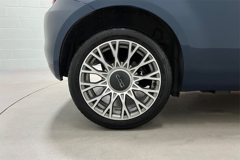 2022 (22) FIAT 500 1.0 Mild Hybrid Dolcevita Plus 3dr 3400078