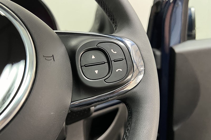 2022 (22) FIAT 500 1.0 Mild Hybrid Dolcevita Plus 3dr 3400087