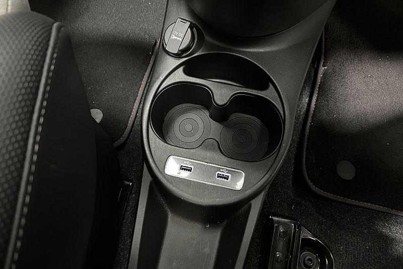 2022 (22) FIAT 500 1.0 Mild Hybrid Dolcevita Plus 3dr 3400103