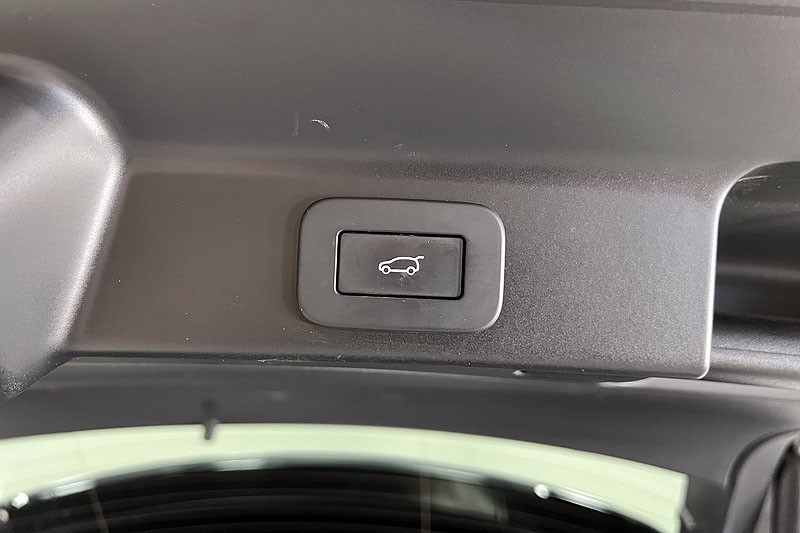 2022 (72) JAGUAR F-PACE 3.0 D300 R-Dynamic HSE 5dr Auto AWD 3422176