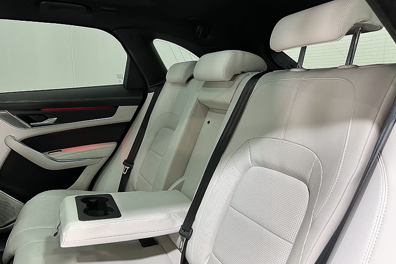 2022 (72) JAGUAR F-PACE 3.0 D300 R-Dynamic HSE 5dr Auto AWD 3422172