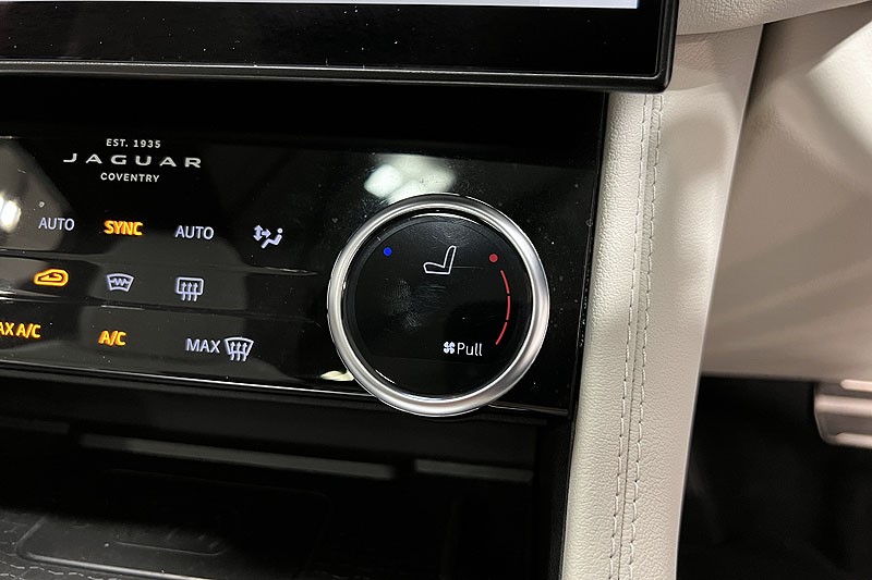 2022 (72) JAGUAR F-PACE 3.0 D300 R-Dynamic HSE 5dr Auto AWD 3422154