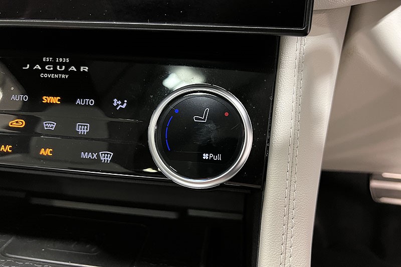 2022 (72) JAGUAR F-PACE 3.0 D300 R-Dynamic HSE 5dr Auto AWD 3422153