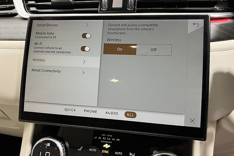 2022 (72) JAGUAR F-PACE 3.0 D300 R-Dynamic HSE 5dr Auto AWD 3422158