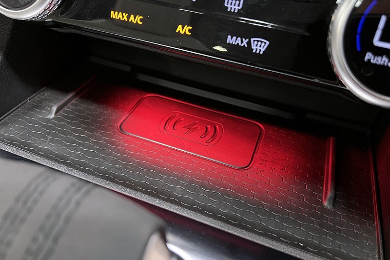 2022 (72) JAGUAR F-PACE 3.0 D300 R-Dynamic HSE 5dr Auto AWD 3422155