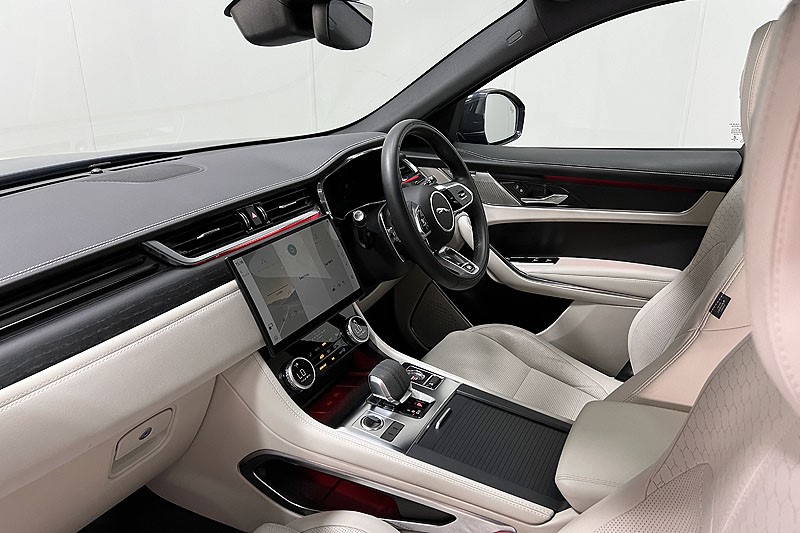 2022 (72) JAGUAR F-PACE 3.0 D300 R-Dynamic HSE 5dr Auto AWD 3422168