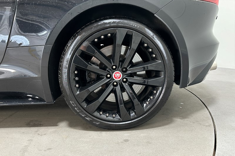 2022 (72) JAGUAR F-TYPE 5.0 P450 S/C V8 R-Dynamic Black 2dr Auto AWD 3458281