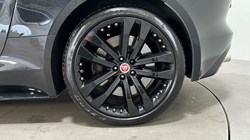 2022 (72) JAGUAR F-TYPE 5.0 P450 S/C V8 R-Dynamic Black 2dr Auto AWD 3458281