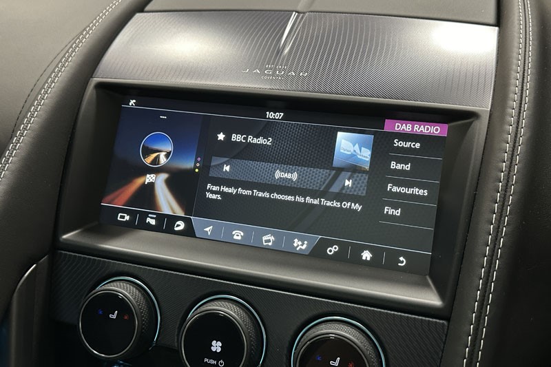 2022 (72) JAGUAR F-TYPE 5.0 P450 S/C V8 R-Dynamic Black 2dr Auto AWD 3458300