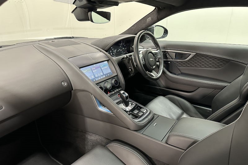 2022 (72) JAGUAR F-TYPE 5.0 P450 S/C V8 R-Dynamic Black 2dr Auto AWD 3458304