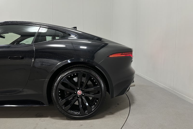 2022 (72) JAGUAR F-TYPE 5.0 P450 S/C V8 R-Dynamic Black 2dr Auto AWD 3458314