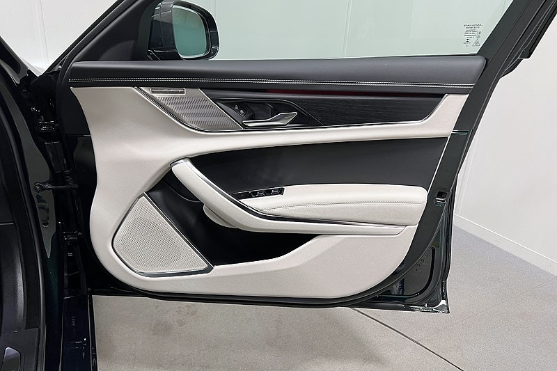 2023 (23) JAGUAR XF 2.0 D200 R-Dynamic S 4dr Auto 3431354