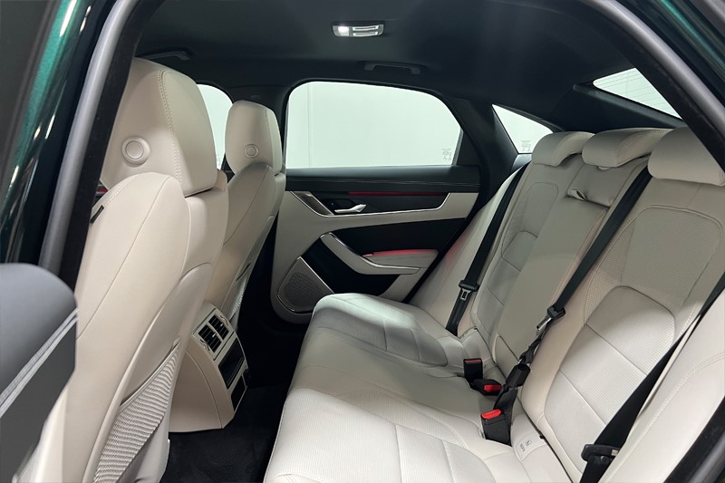 2023 (23) JAGUAR XF 2.0 D200 R-Dynamic S 4dr Auto 3431348