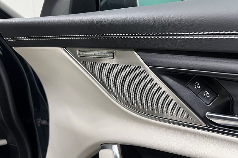 2023 (23) JAGUAR XF 2.0 D200 R-Dynamic S 4dr Auto 3431356