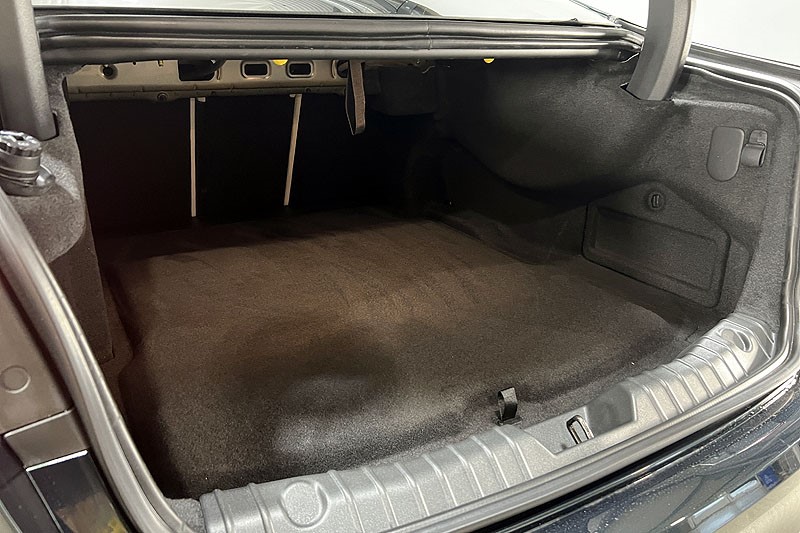 2023 (23) JAGUAR XF 2.0 D200 R-Dynamic S 4dr Auto 3431386