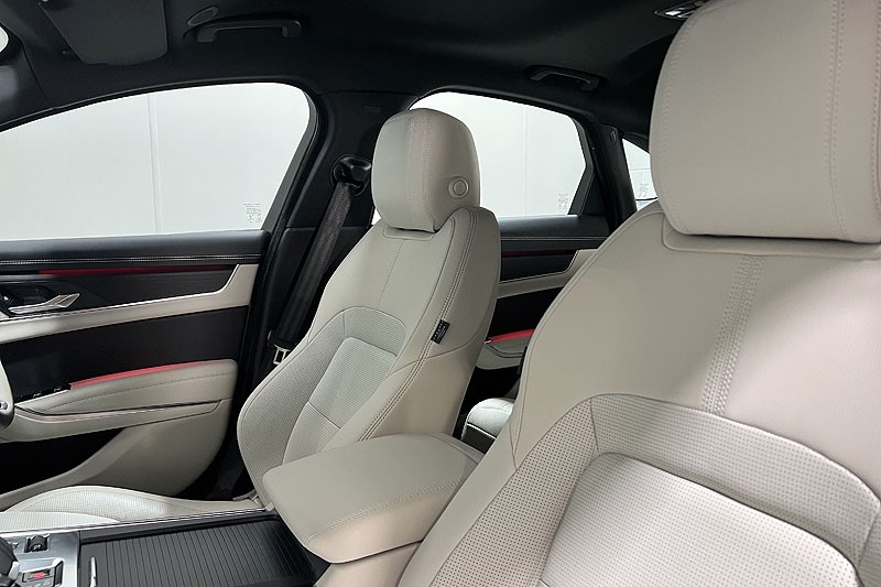 2023 (23) JAGUAR XF 2.0 D200 R-Dynamic S 4dr Auto 3431379