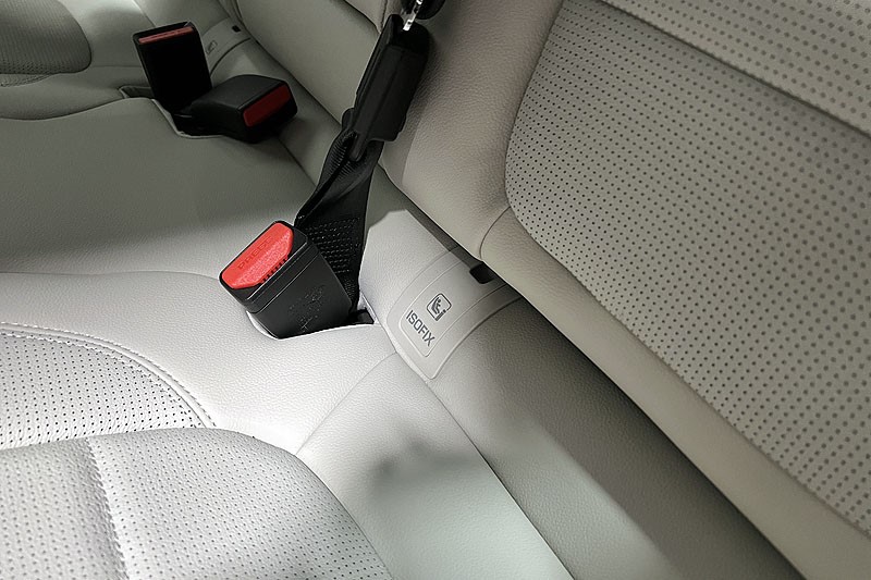 2023 (23) JAGUAR XF 2.0 D200 R-Dynamic S 4dr Auto 3431383