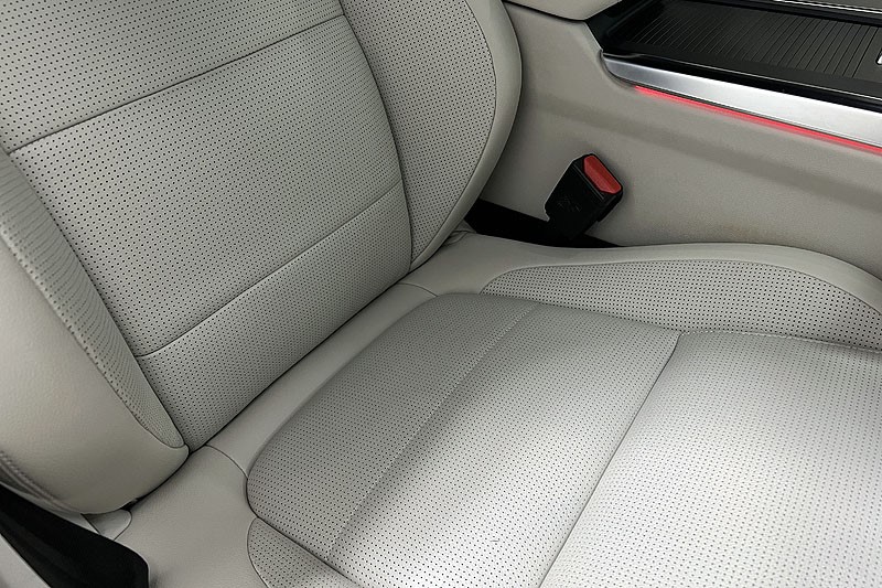 2023 (23) JAGUAR XF 2.0 D200 R-Dynamic S 4dr Auto 3431359