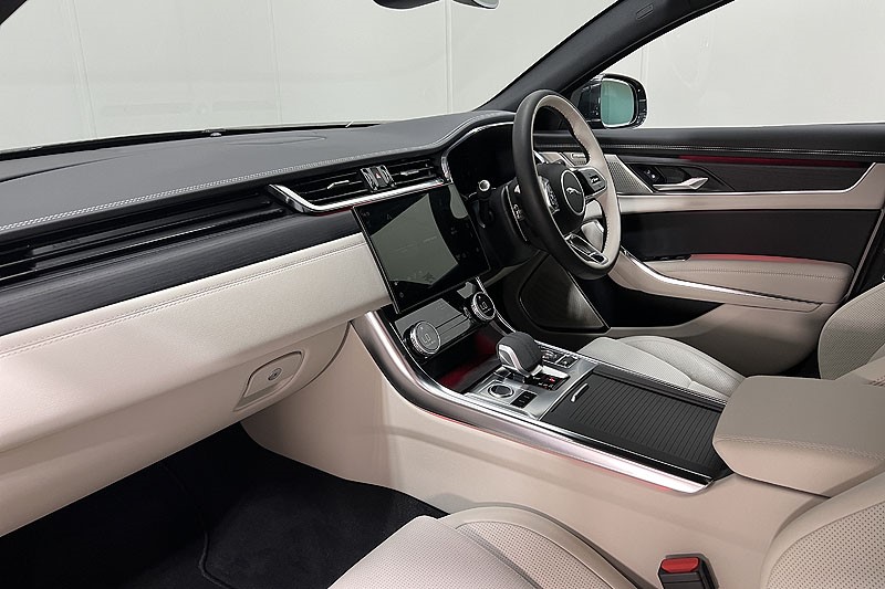 2023 (23) JAGUAR XF 2.0 D200 R-Dynamic S 4dr Auto 3431377